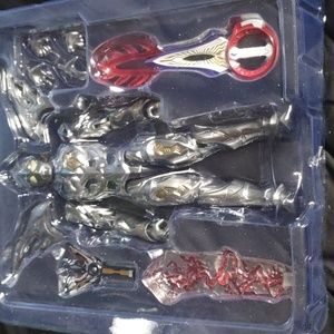 71/2"  chrome & gold action figure